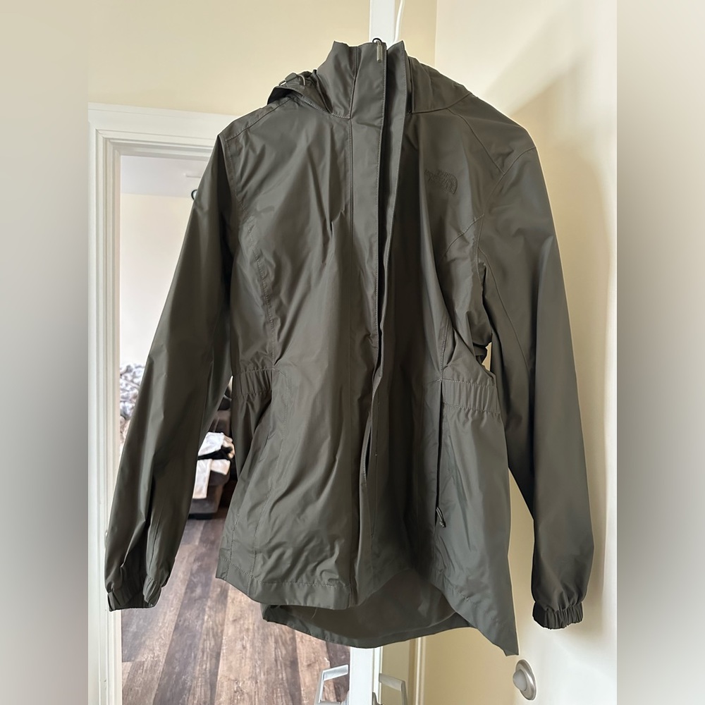 Women’s XL north face rain jacket.